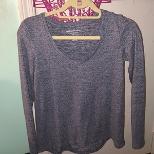 American Eagle never worn long sleeved v neck